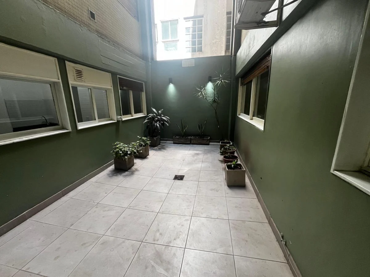Foto de Espectacular Piso c/ cochera y baulera, renovado a estrenar en Barrio, imagen 3