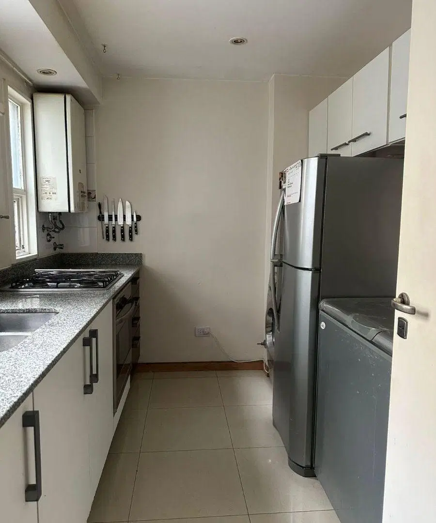 3 ambientes departamento - oficina consultorio en Virrey del pino y Cabildo. 2