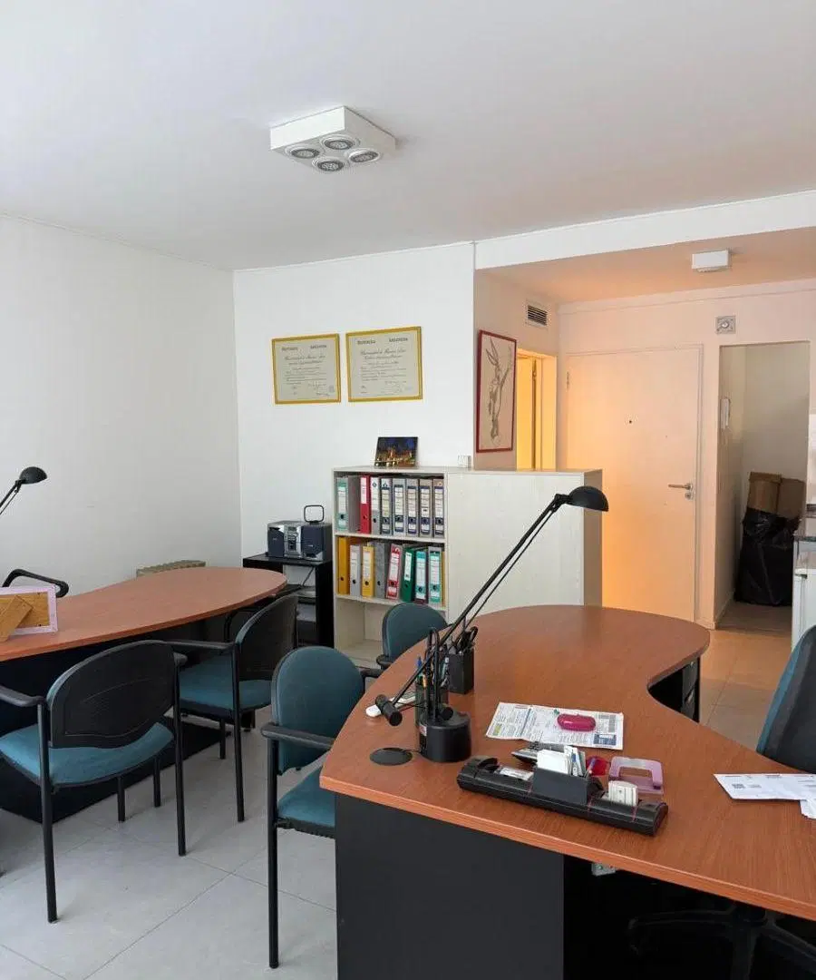 Monoambiente amoblado para oficina baño completo edificio con SUM, encargada 2
