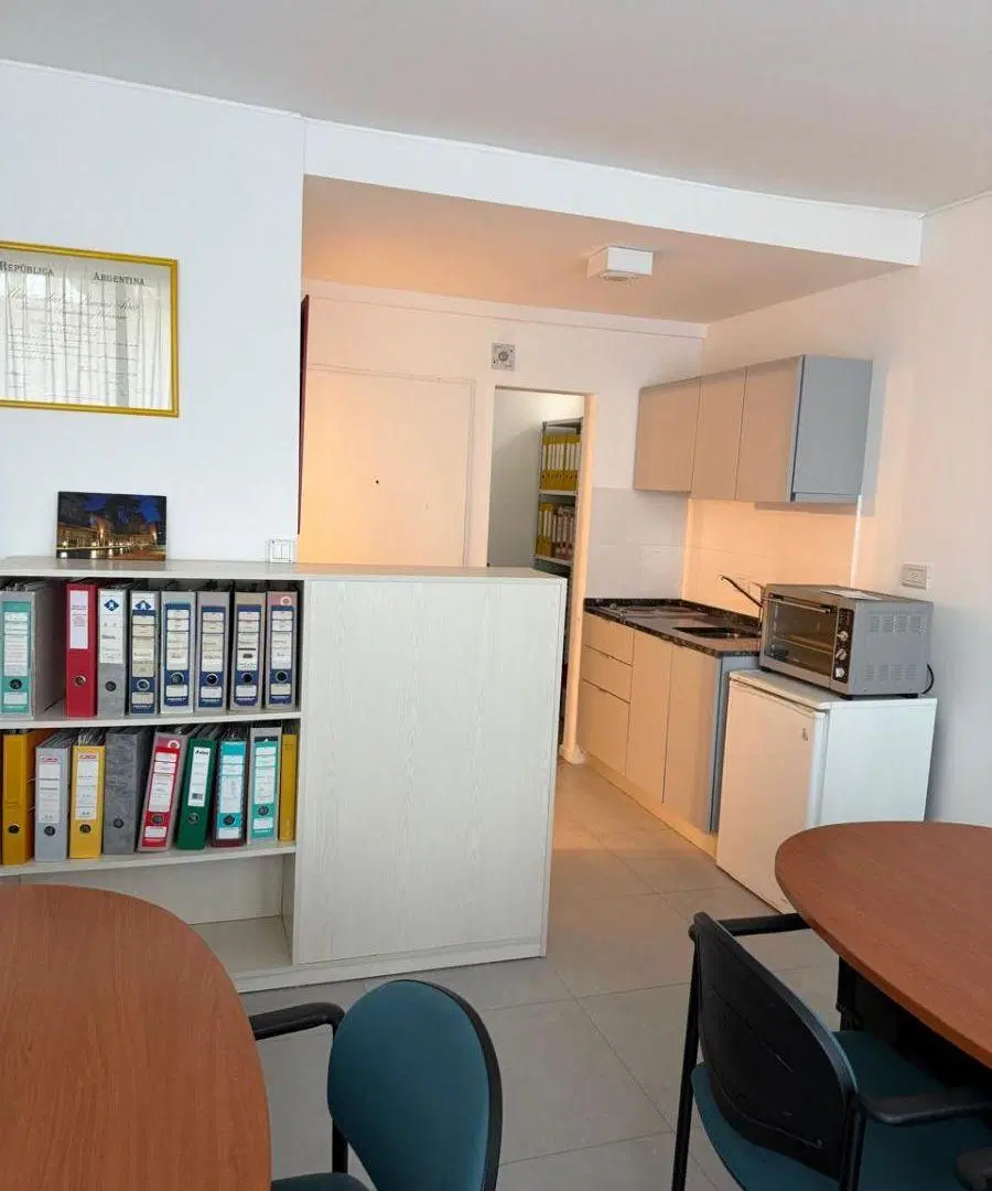 Monoambiente amoblado para oficina baño completo edificio con SUM, encargada 1