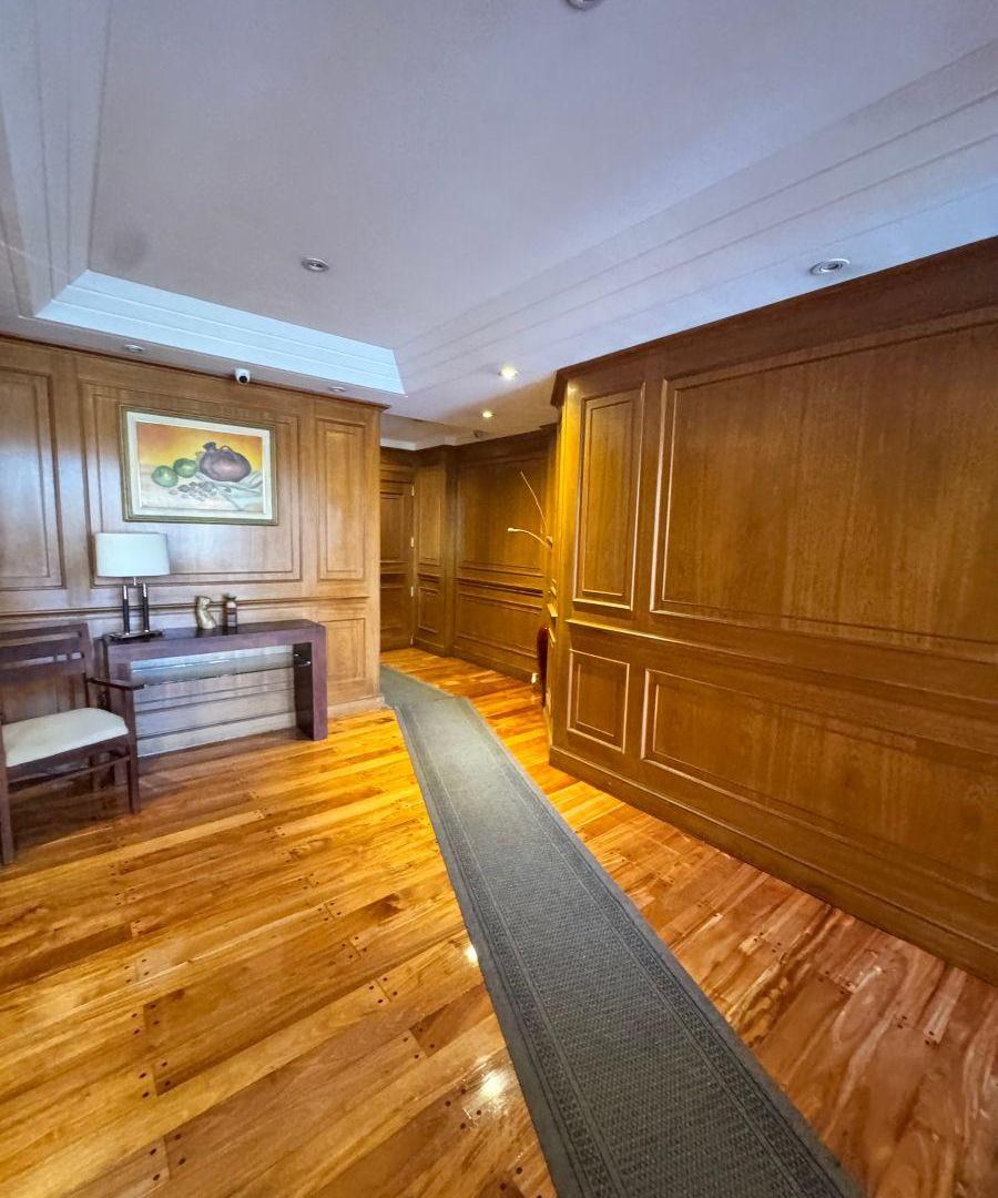 Foto de Excelente semipiso 3 Amb C/ amplio balcón y cochera cubierta!!!, imagen 1