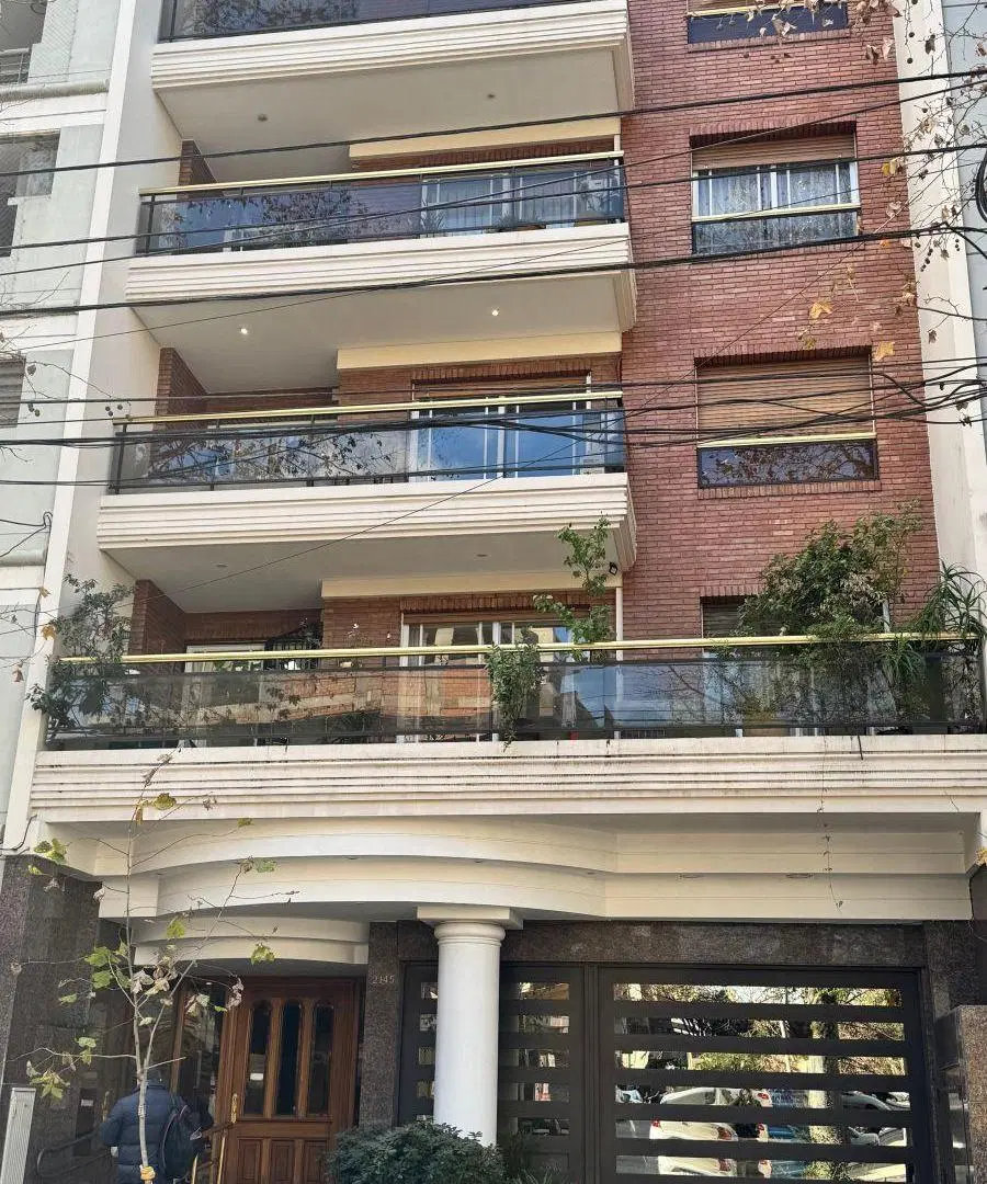 Excelente semipiso 3 Amb C/ amplio balcón y cochera cubierta!!! 3