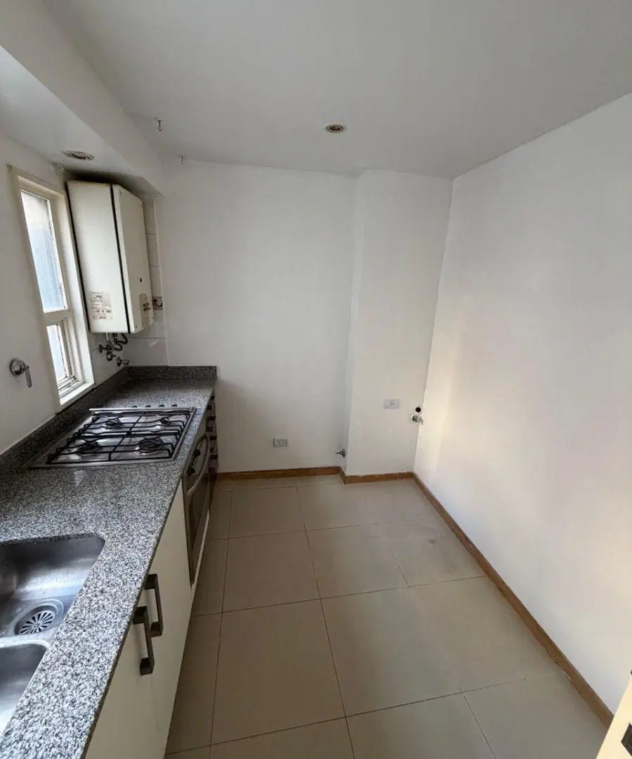 3 Ambientes Departamento. Al frente. Mucha ventana y luz. Para entrar! 4