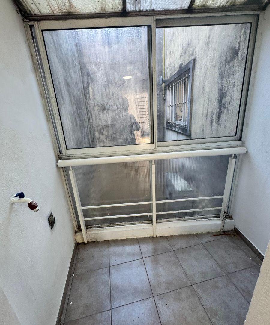Foto de Excelente PH en 1er piso C/ balcón y terraza privada!!! Sin expensas!!!!, imagen 2