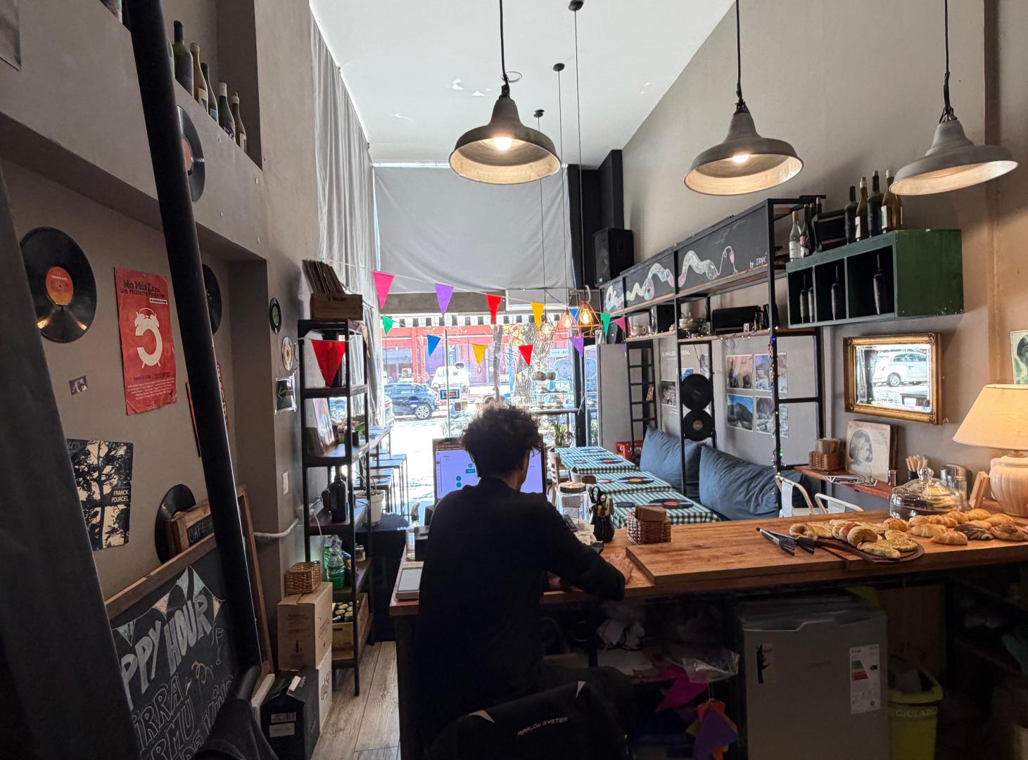 Foto de LOCAL COMERCIAL DOBLE ALTURA DORREGO Y GORRITI, imagen 4