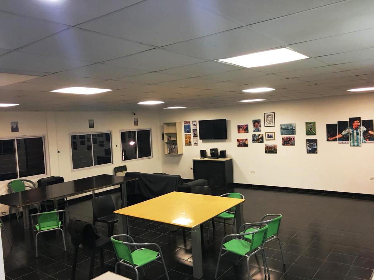 Galpón de 947 m² Cub en Sarandí 3