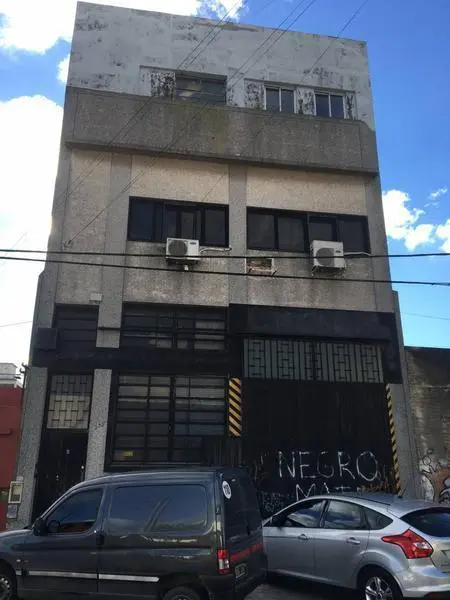 Establecimiento Industrial de 698 m2 5