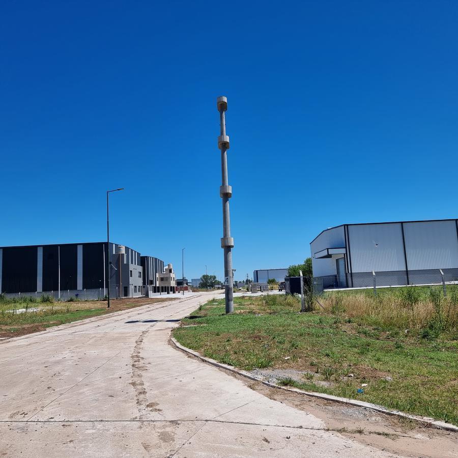 Consulte Nave Llave en Mano - Polo Industrial Spegazzini Lote Industrial 2200 m² 1