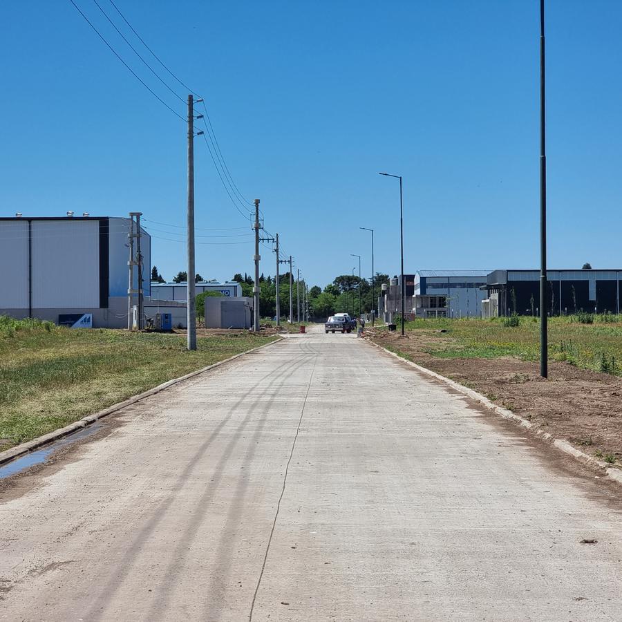 Consulte Nave Llave en Mano - Polo Industrial Spegazzini Lote Industrial 2200 m² 1