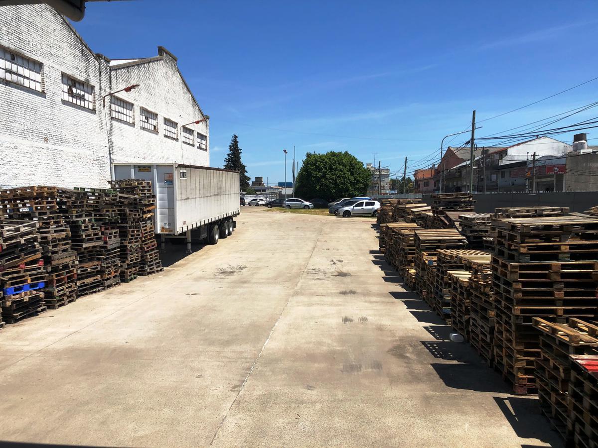 Predio Industrial y Logístico a 15 Cuadras de General Paz 2
