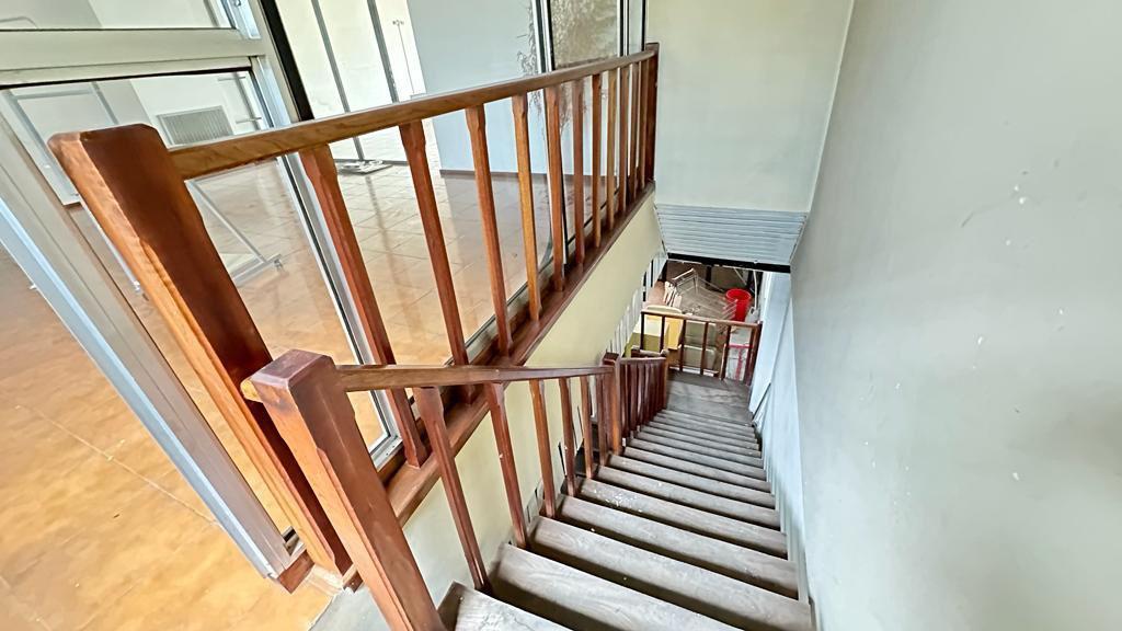 Excelente Ubicación - Local/lote Para Desarrollo. Centro Avellaneda. 4
