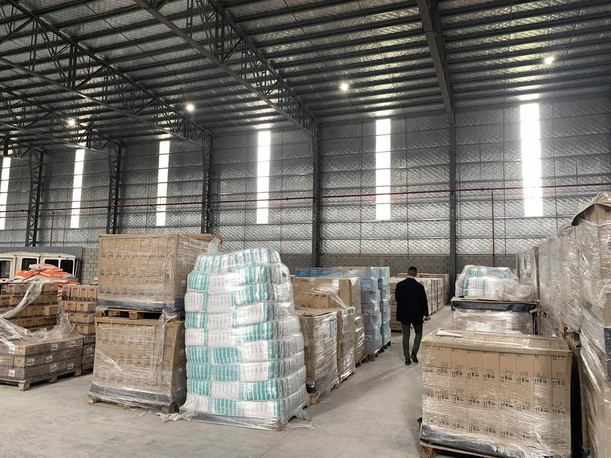 Excelente Establecimiento Logístico de 4700 m² Cub en Garín 1