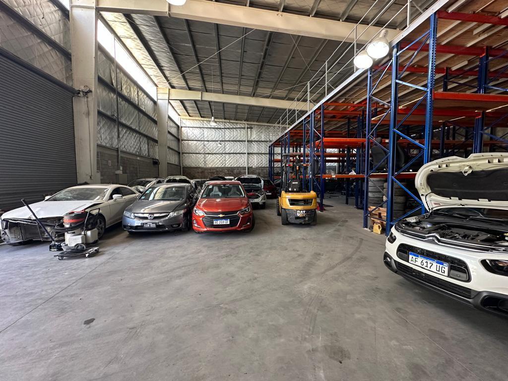 Nave Industrial Sobre Colectora Acceso Oeste en La Reja 5