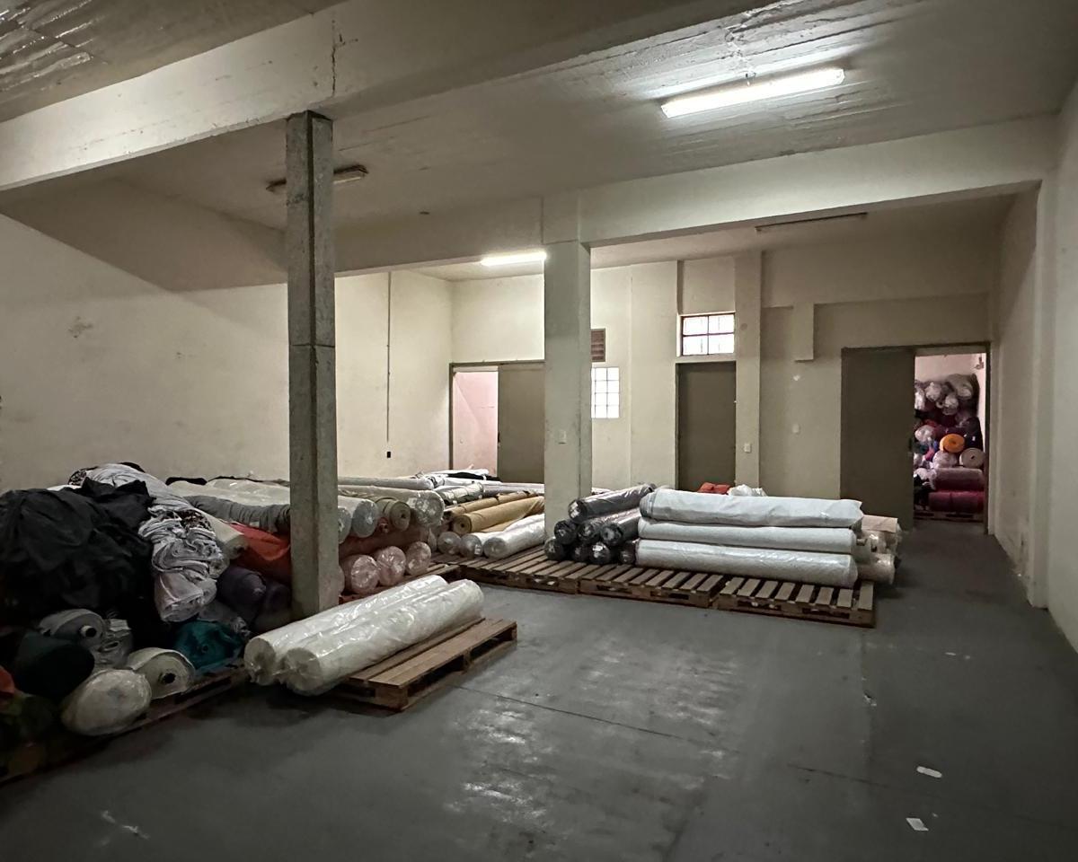 Depósito en Venta en Pompeya de 900 m² en Dos Plantas. 3