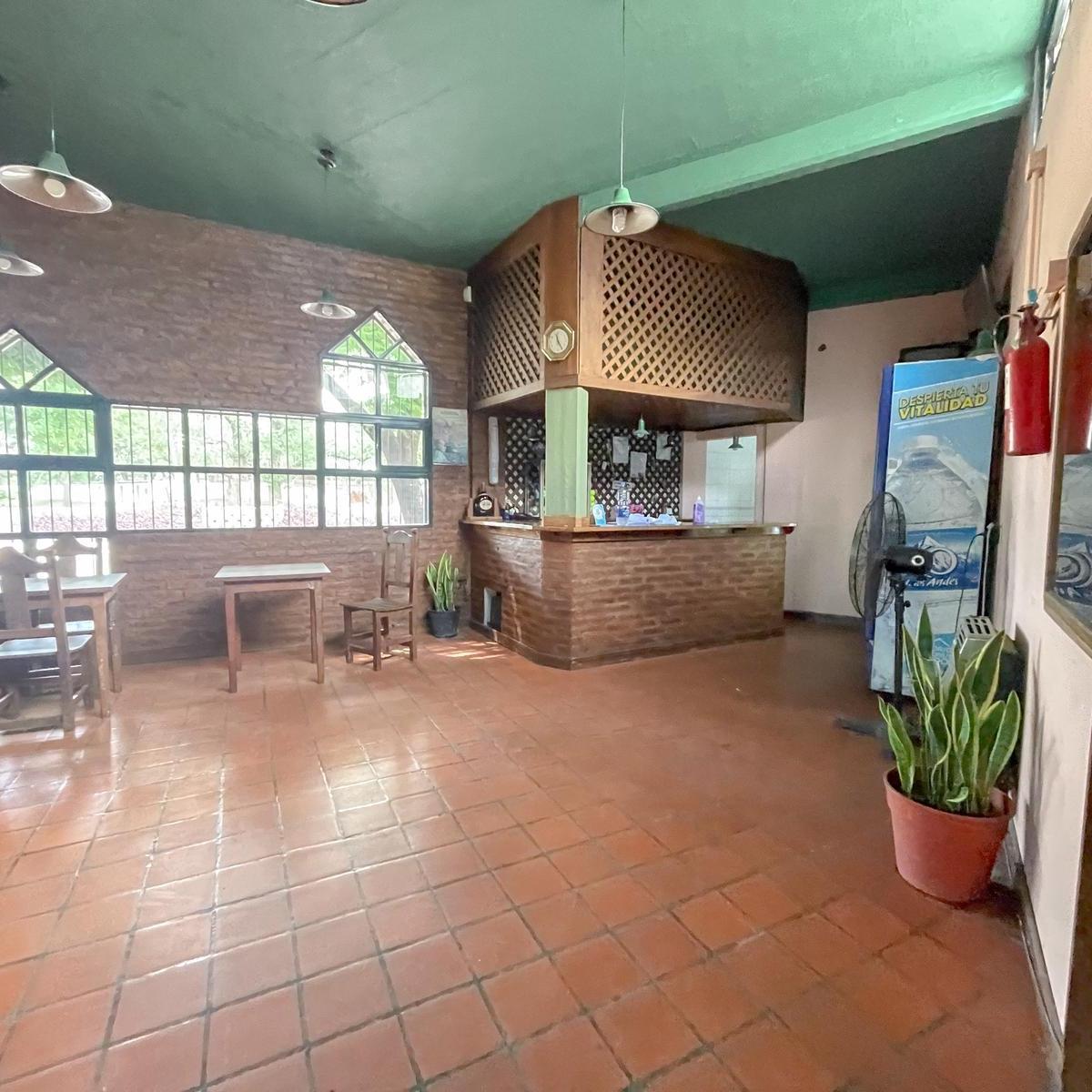 Depósito en Venta Zona Florencio Varela 4