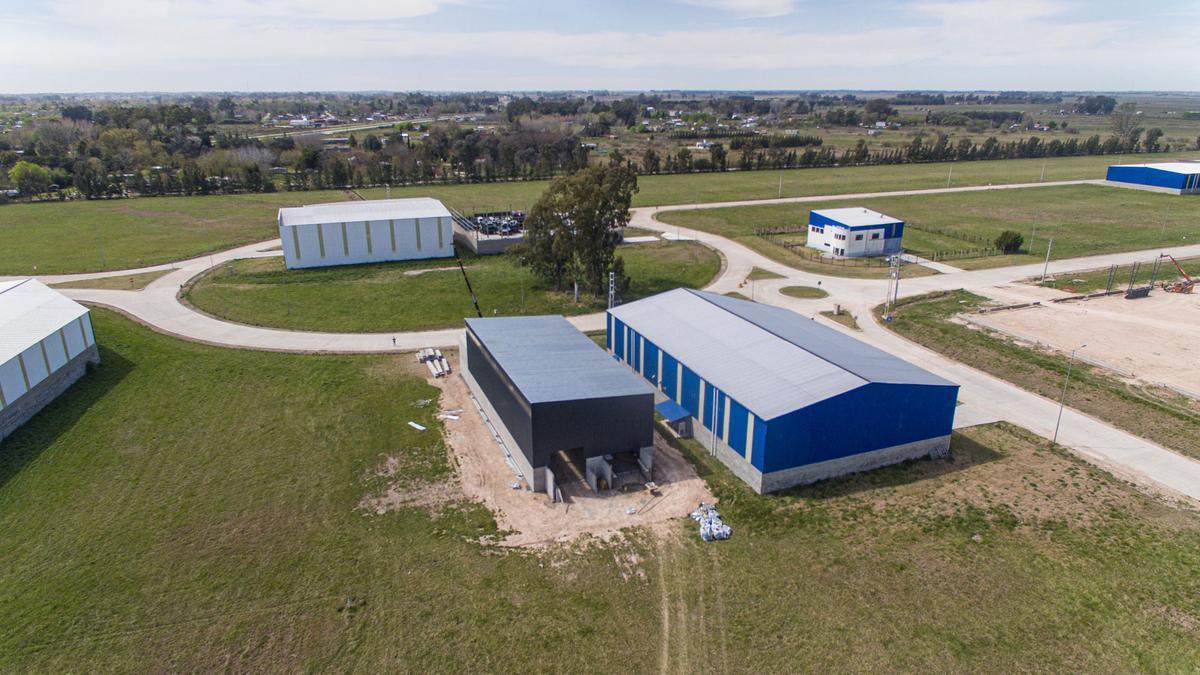 Excelente ubicacion U$S 60 x metro Lote Industrial Parque Industrial Privado San Vicente 2514 m2