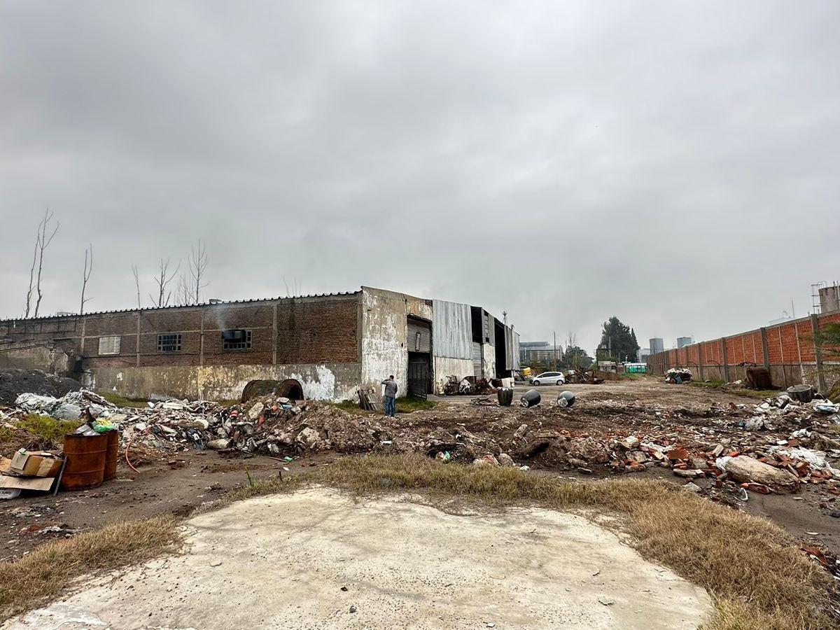 Deposito de 1850 m Cub Sobre Terreno Industrial en Venta en Burzaco 3