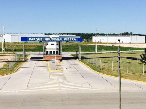 Alquiler Nave Industrial Premium en El Parque Industrial Berazategui (Pibera) 2100 m² 2