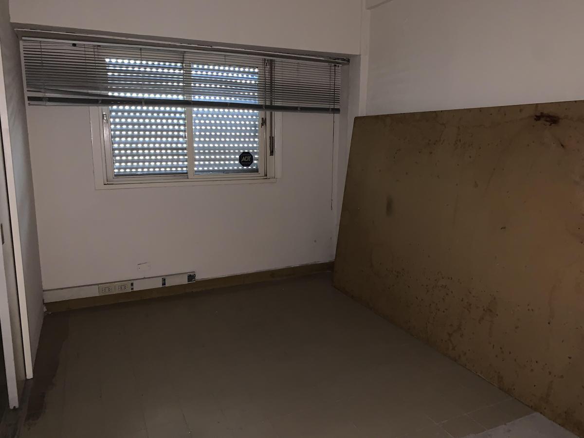 Foto de Depósito de 736 m2 en Pompeya, imagen 1