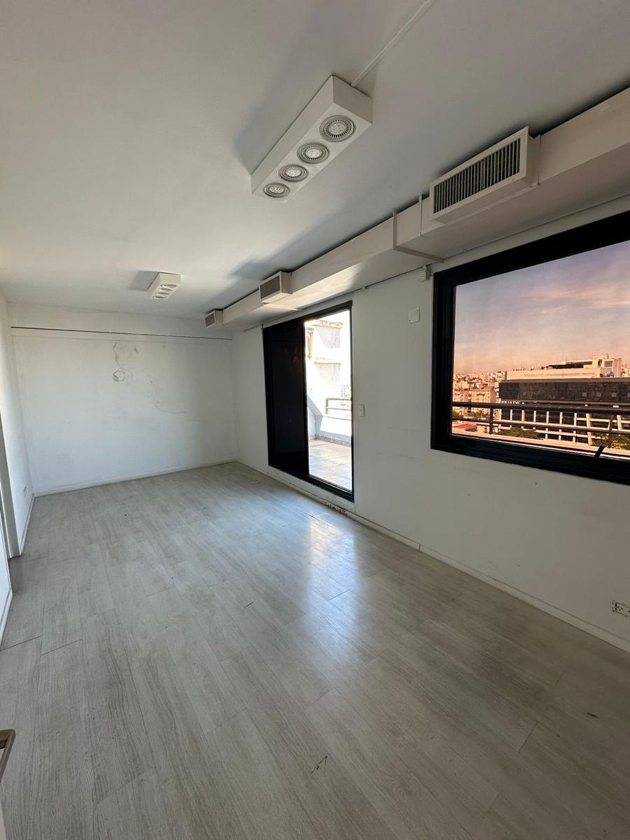 Excelente Piso de Oficina - Zona Uade - 2 Cocheras - 213 m² 3