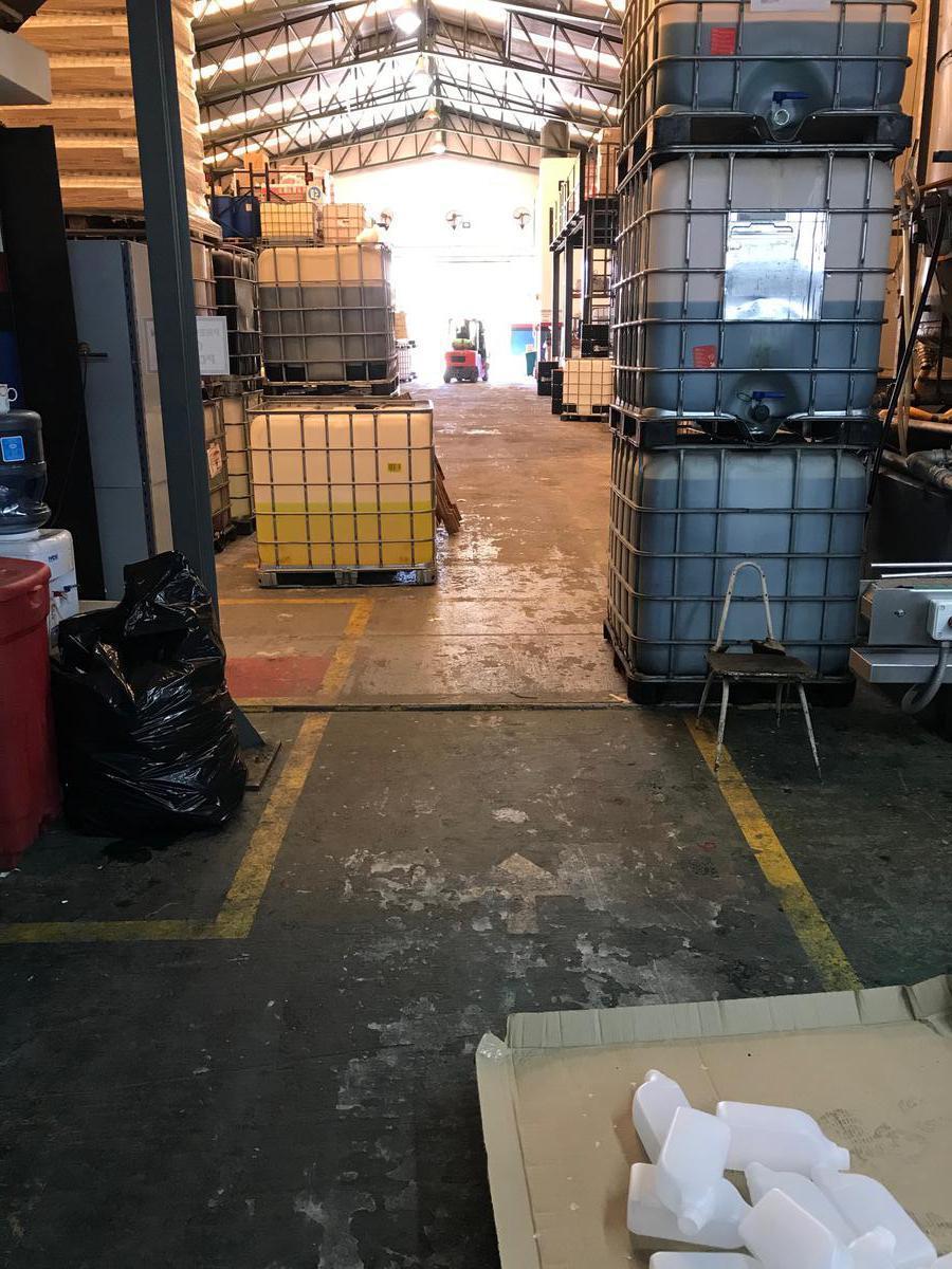 Excelente Planta Industrial de 1.250 m² Ubicación Privilegiada a 200 m de Rp4 1