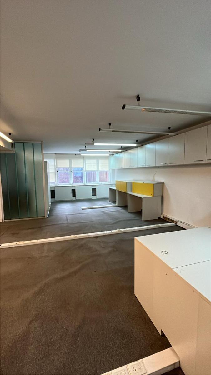 Foto de Oficina en alquiler - 450 m2 - 4 cocheras, imagen 3