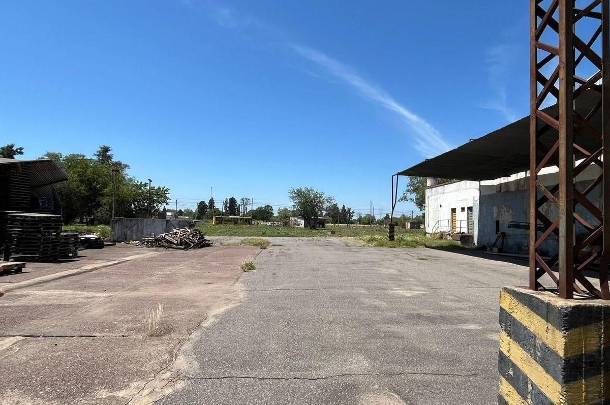 Deposito en Venta de 5.700 m2 cubiertos en Moreno