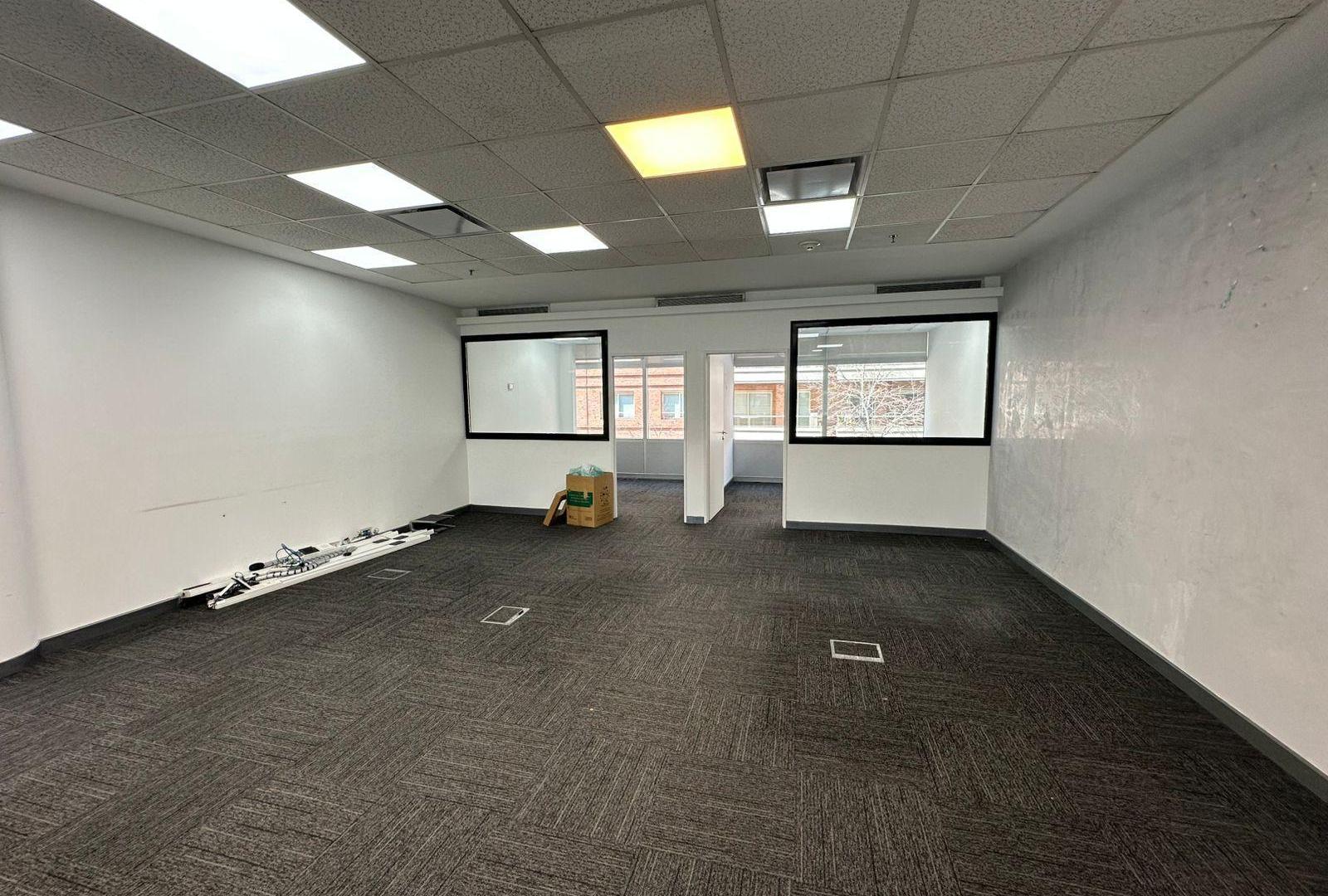 Foto de Oficina en alquiler - 260 m2 - 2 cocheras - Vista al dique - Puerto, imagen 5