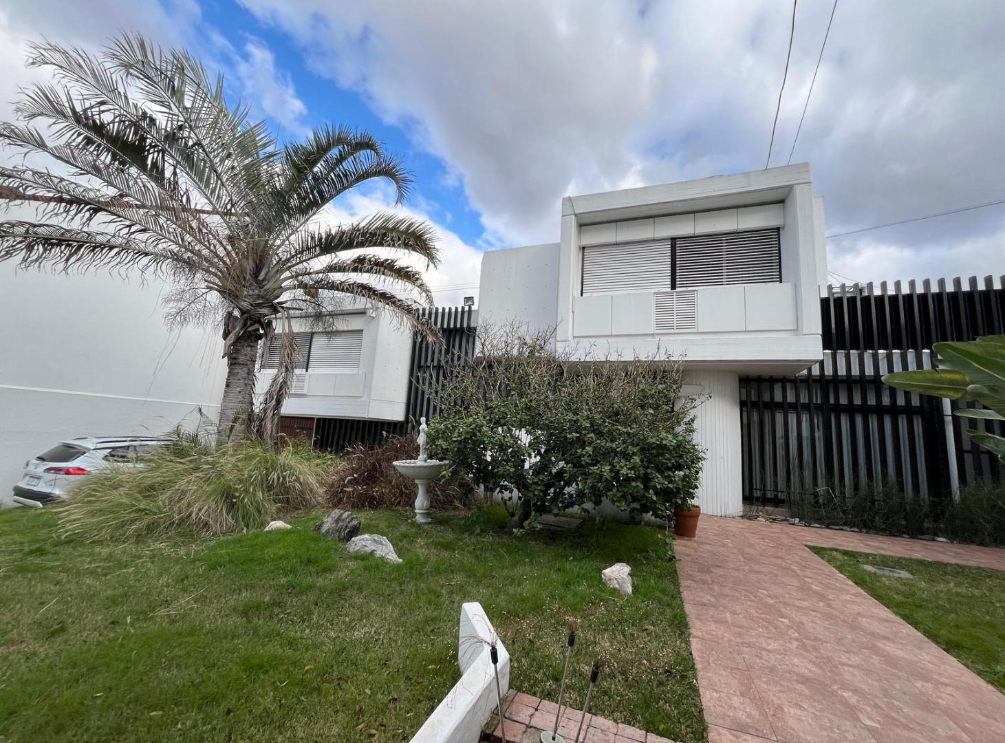 Casa en Liniers