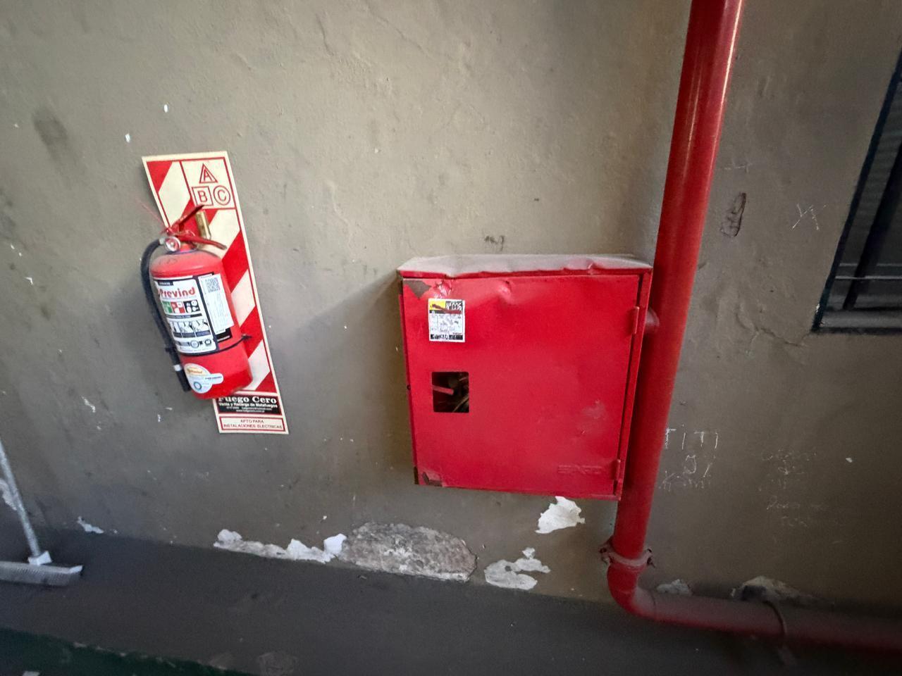 Foto de Excelente Depósito en VENTA MIXTURA 3 Barracas, imagen 4