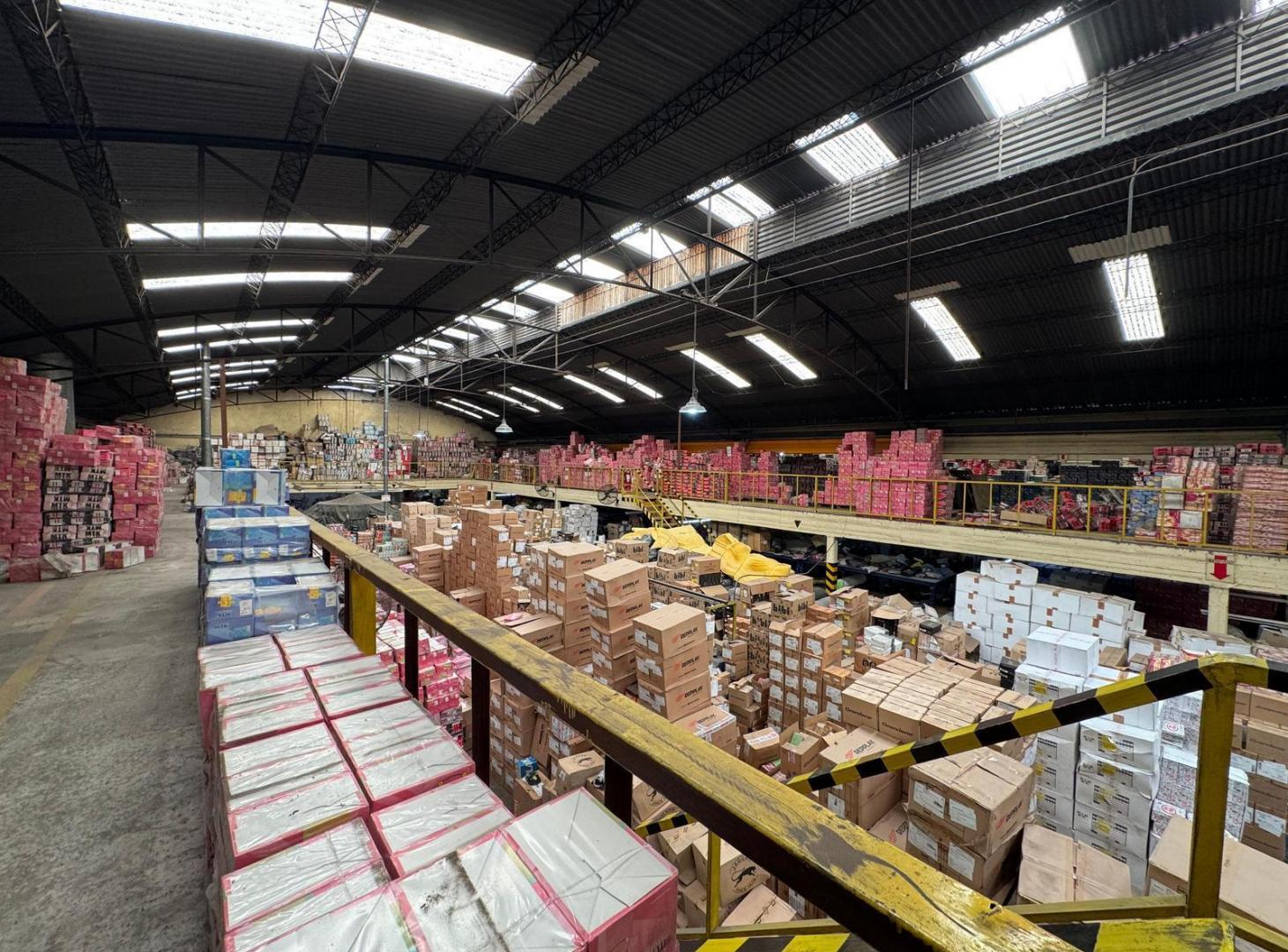 Foto de Depósito de 2750 m2 cubiertos - San Justo, imagen 2