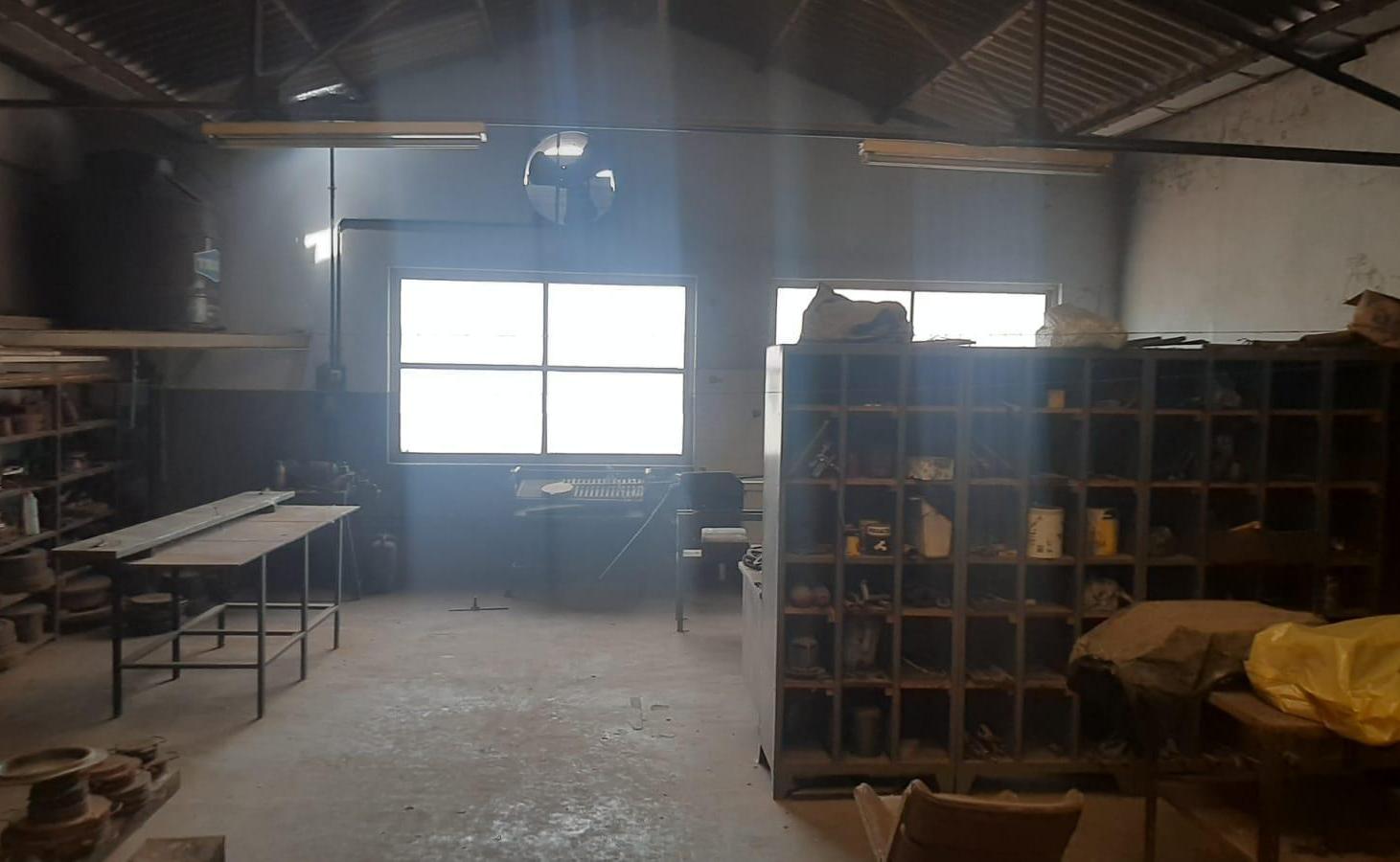 Depósito en Venta Parque Avellaneda