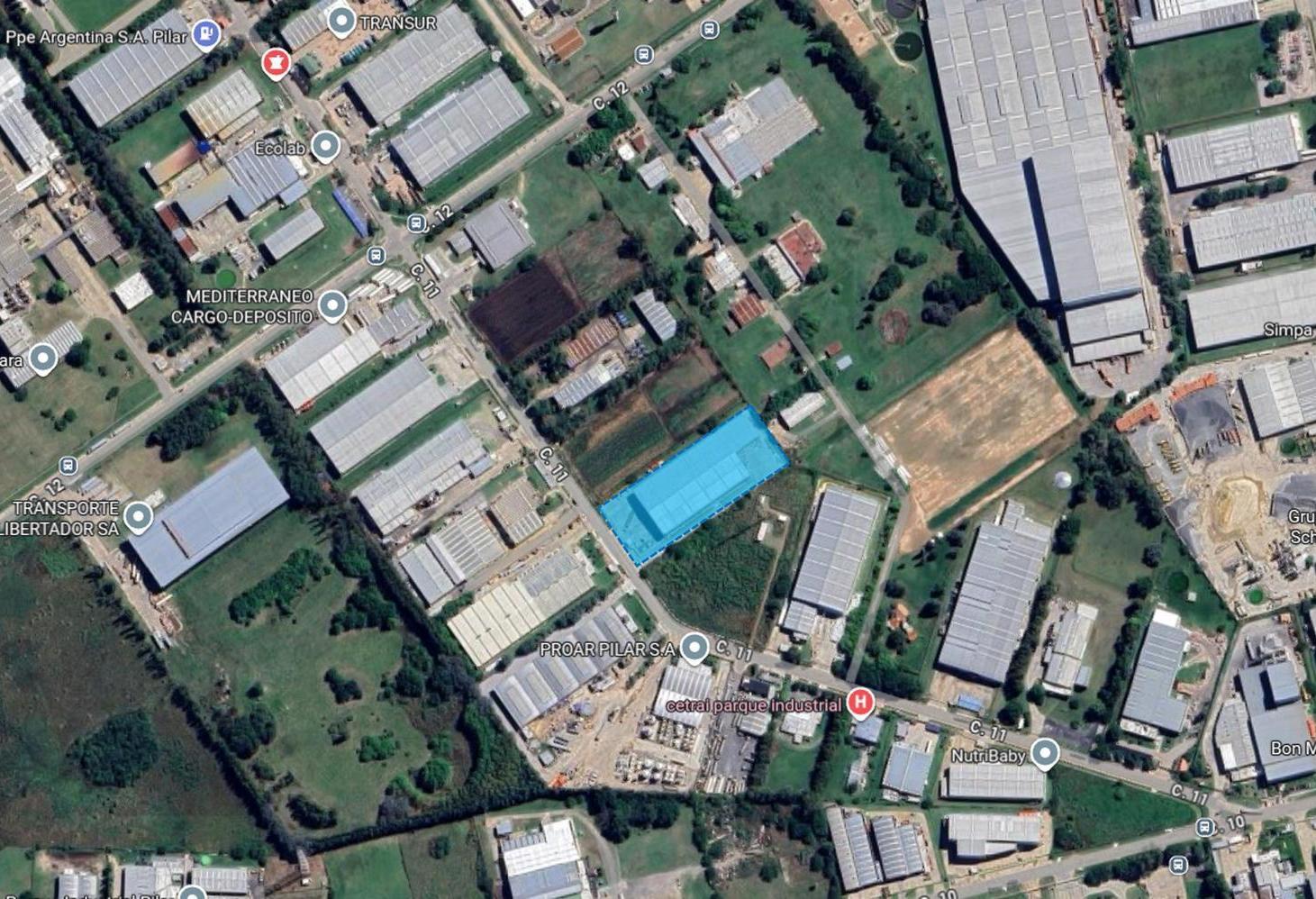 Nave industrial de 4700 m2 en Fátima Pilar