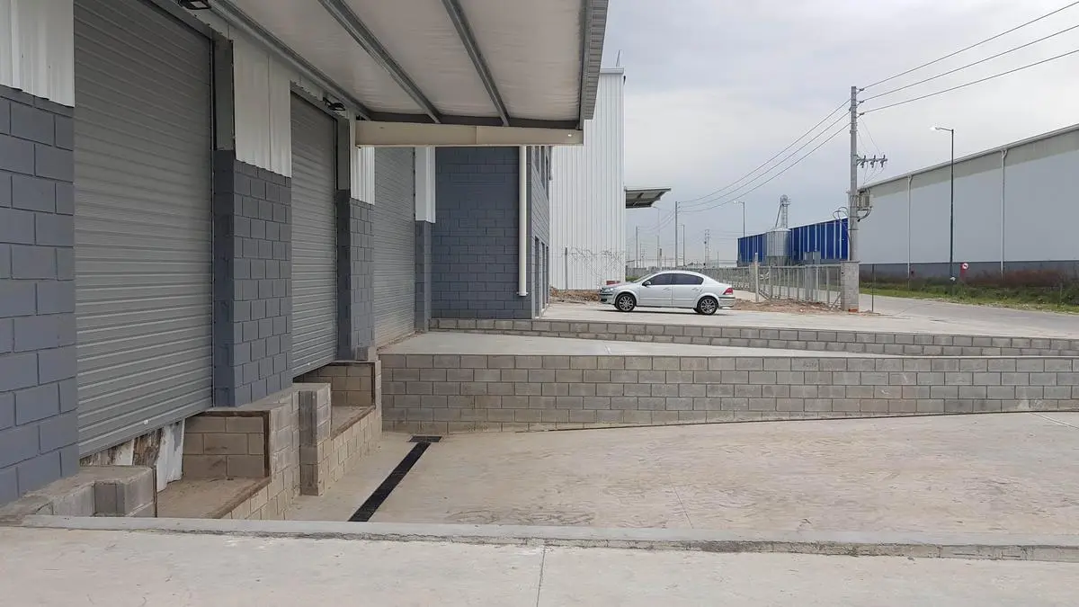 ALQUILER EXCELENTE  Nave premium Polo Ezeiza 3000 mts 3
