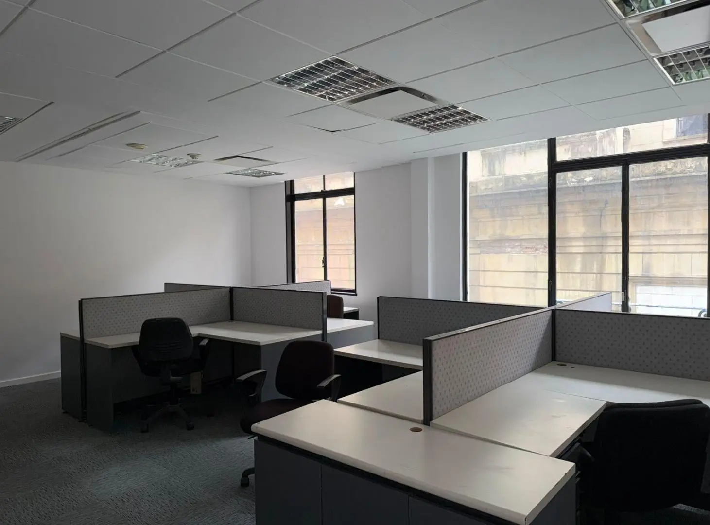 Gran Inmueble Comercial / Corporativo en Alquiler – Maipú 362-1623 m2. 4