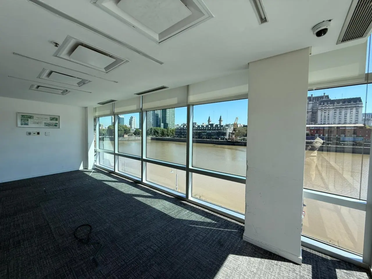 Oficina en alquiler - Piso completo 1380 m2 - 14 cocheras - Vista al dique - Puerto Madero. 4