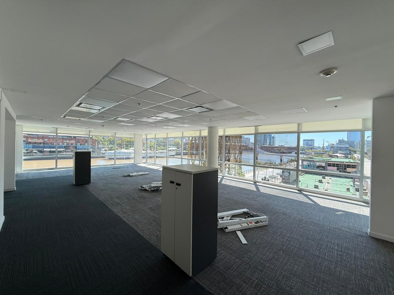 Foto de Oficina en alquiler - Piso completo 1380 m2 - 14 cocheras - Vista al, imagen 3
