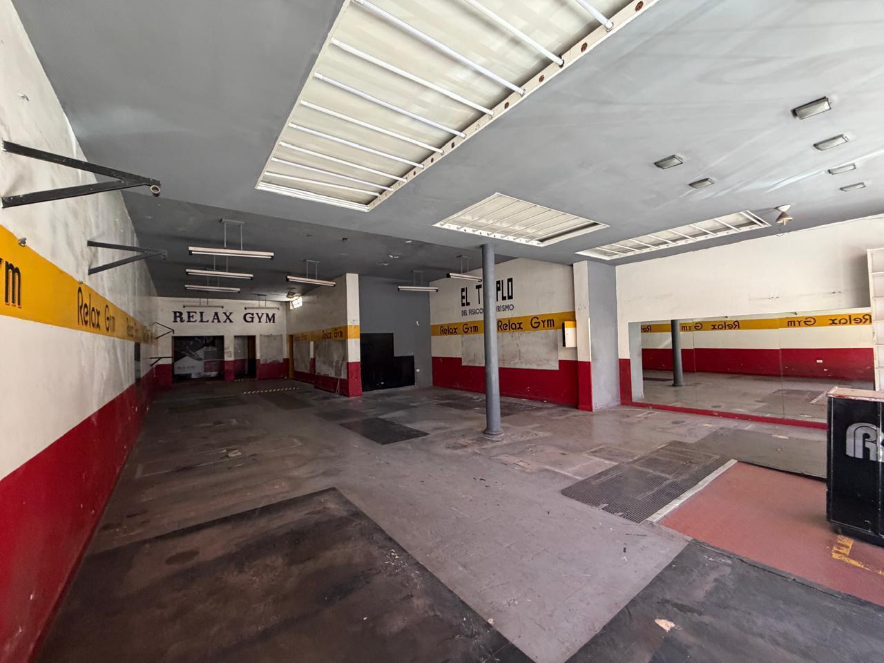 Foto de Excelente local en alquiler - Próximo a peatonal - Apto todo rubro, imagen 1
