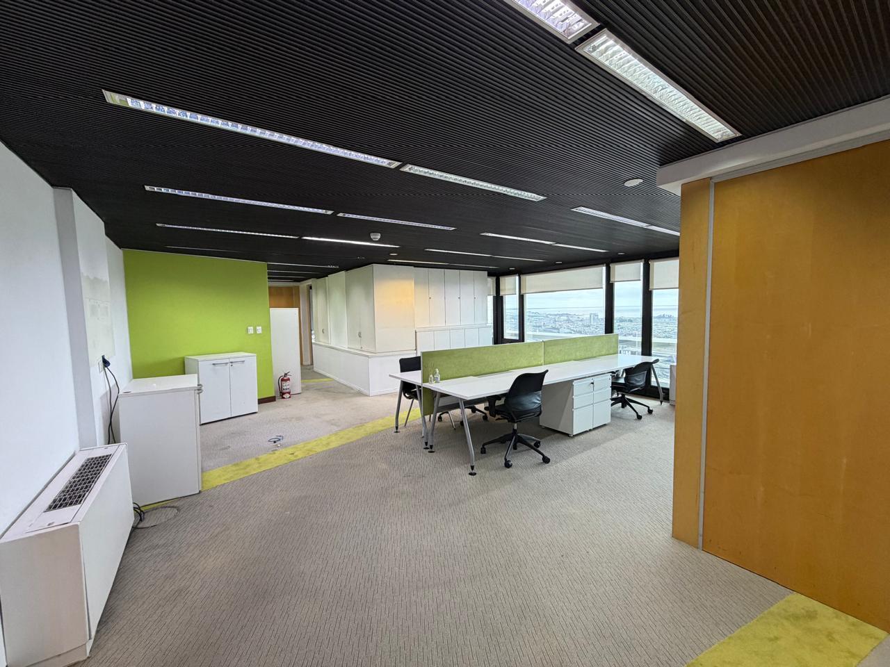 Foto de Alquiler - Excelente Oficina amoblada- Torre Pirelli - 400 m2 y 2, imagen 2