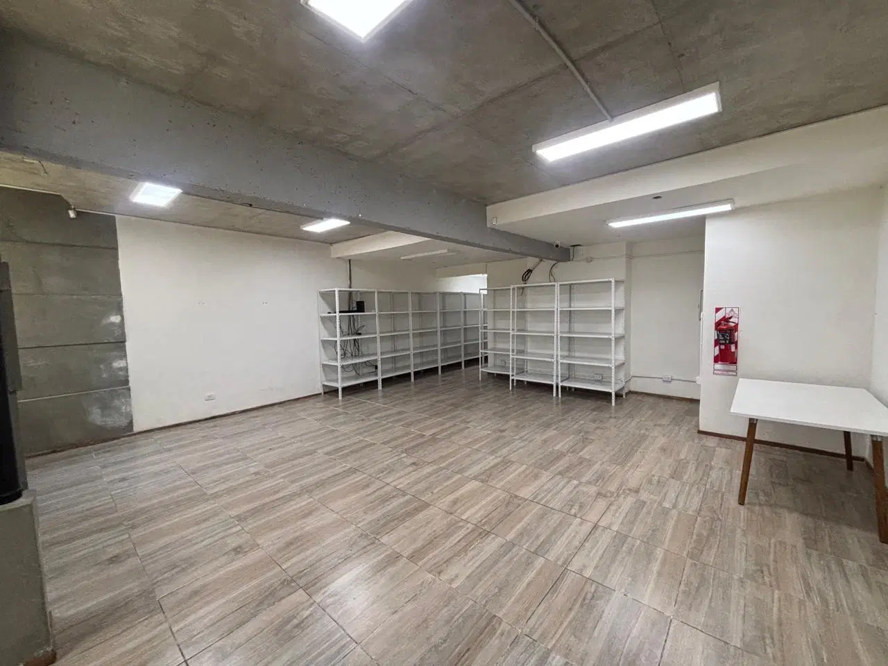Excelente Local Comercial en Barracas. 110mts2 2