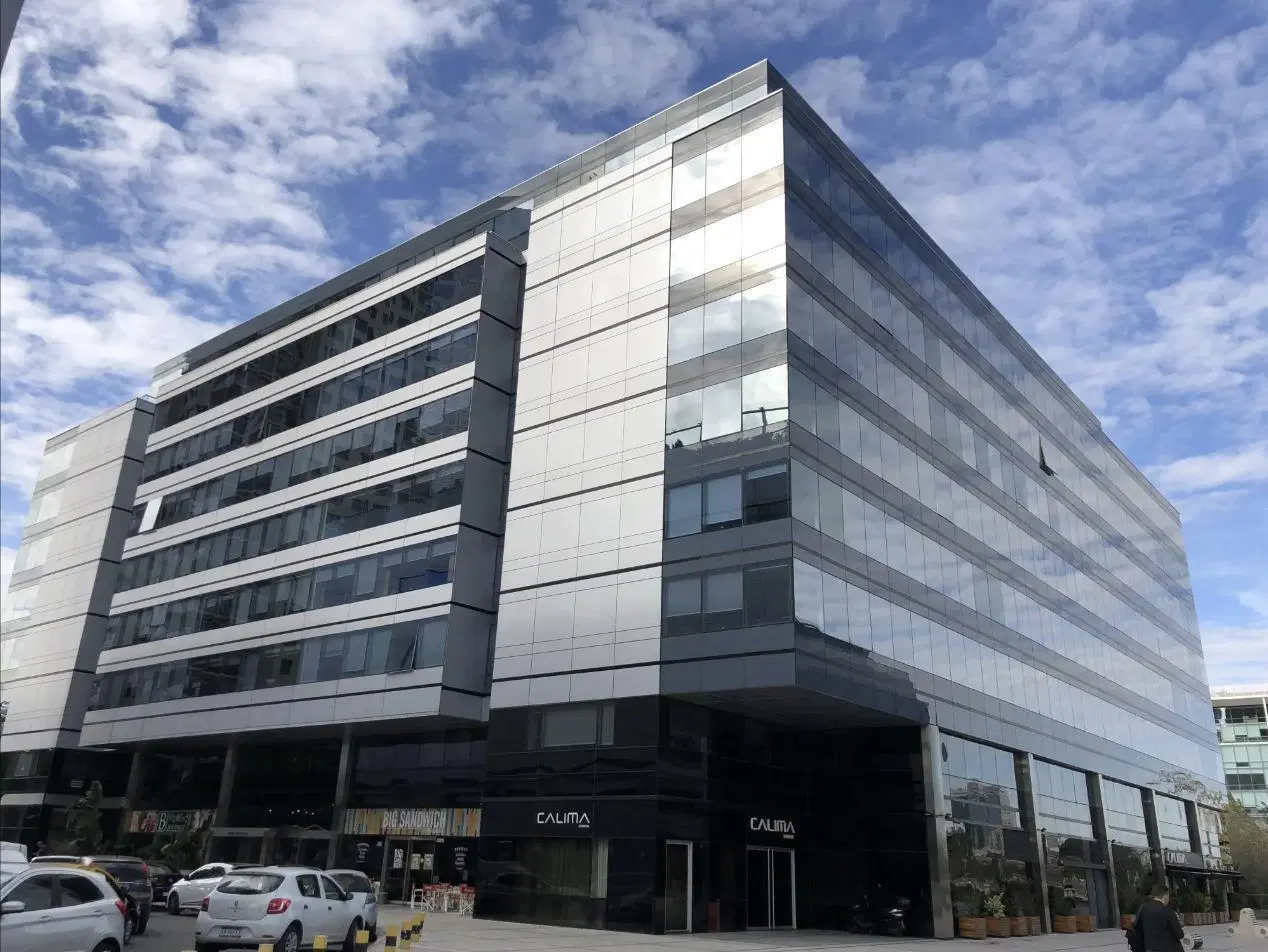 Oficina en alquiler - Puerto Madero - 90m2 - 1 cochera. 3