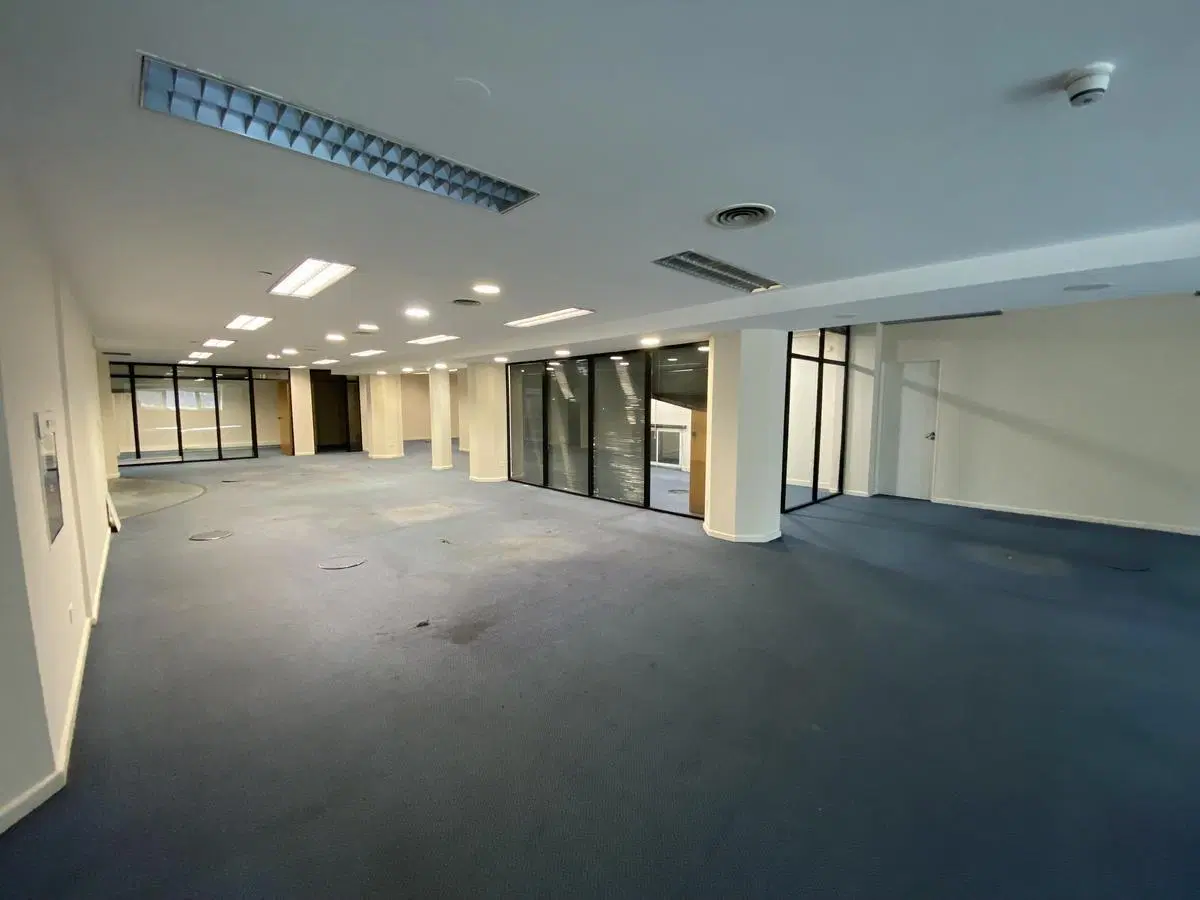 Oficina - San Telmo - 280m2- 3 cocheras 3