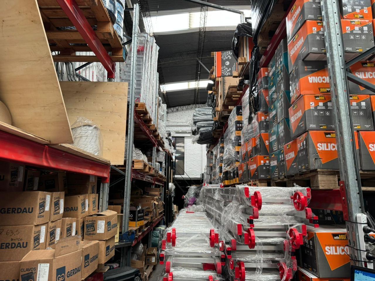 Foto de Depósito 900m2 en venta en Castelar industrial, imagen 2