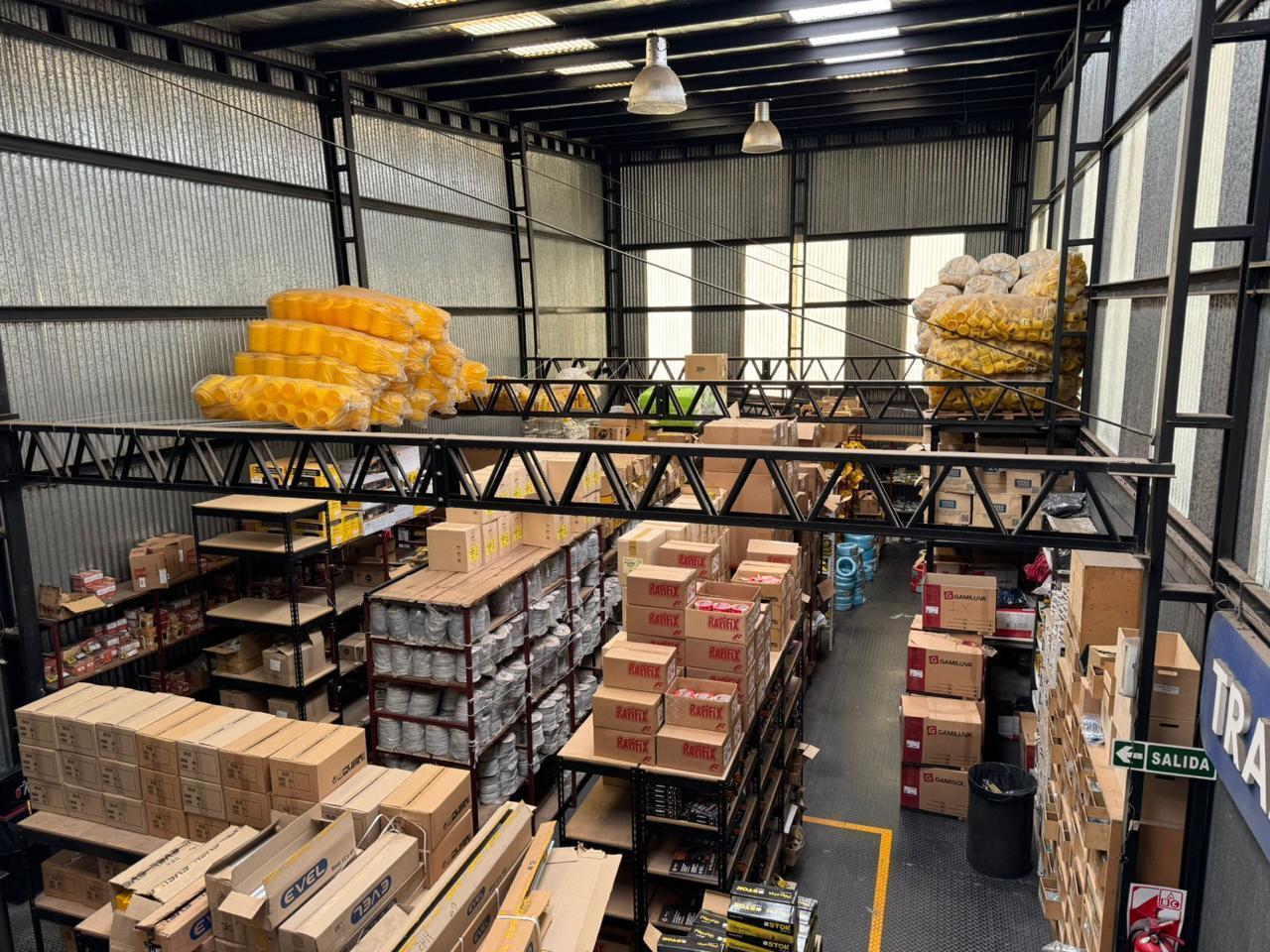 Foto de Depósito 900m2 en venta en Castelar industrial, imagen 4