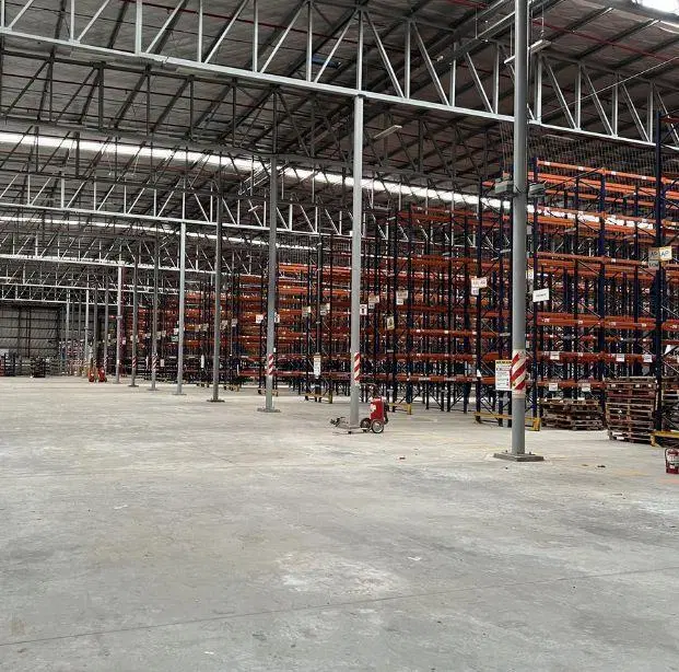 Nave Industrial en Alquiler de 12.353 m2 cubiertos - Escobar Garin 3