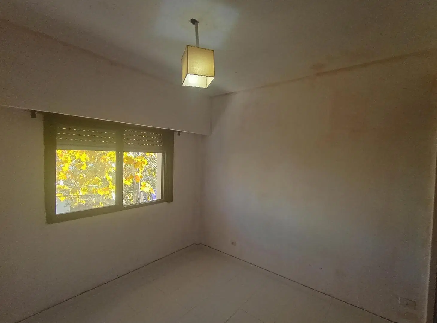 PH 2 ambientes-2do piso por escalera-Cochera-terraza. Quilmes Oeste 4