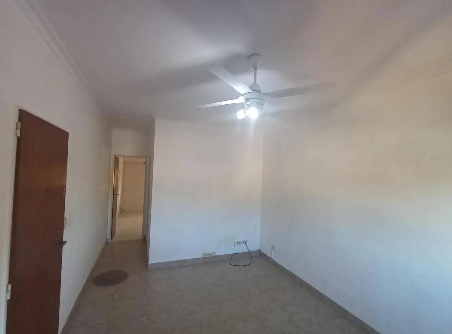PH 2 ambientes-2do piso por escalera-Cochera-terraza. Quilmes Oeste 3