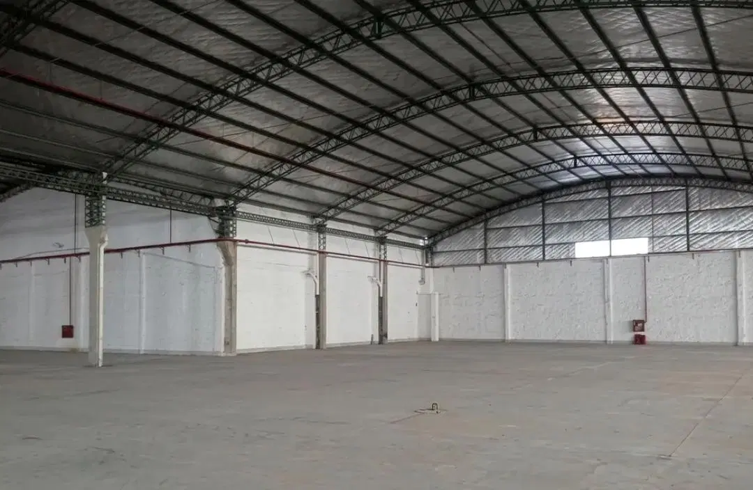 Depósito de 5.370 m2 en Alquiler - La Tablada 2