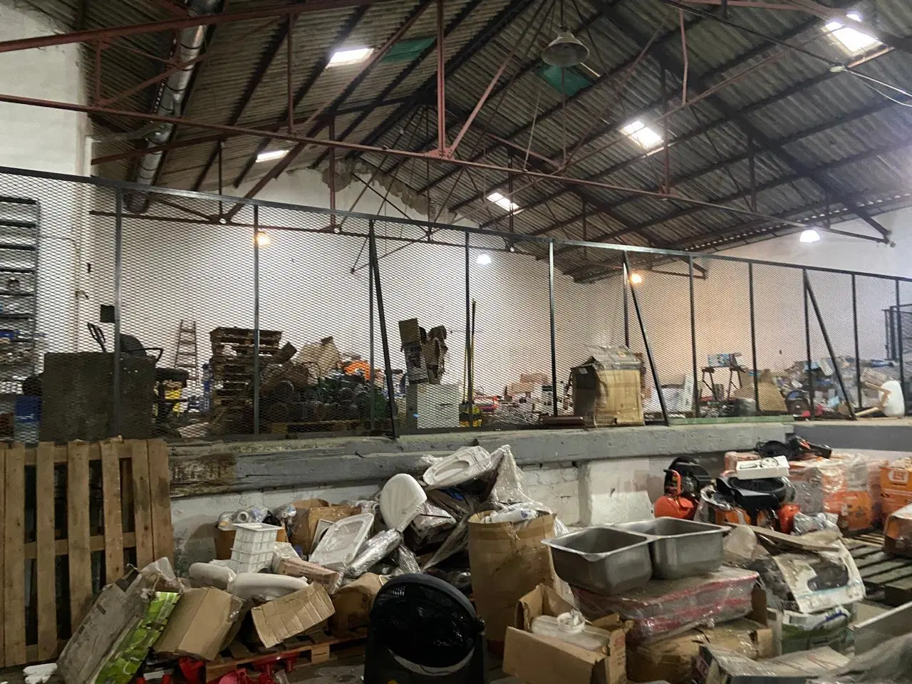 Alquiler Deposito Constitucion Mixtura 3 1000 mts Cub con oficinas 4