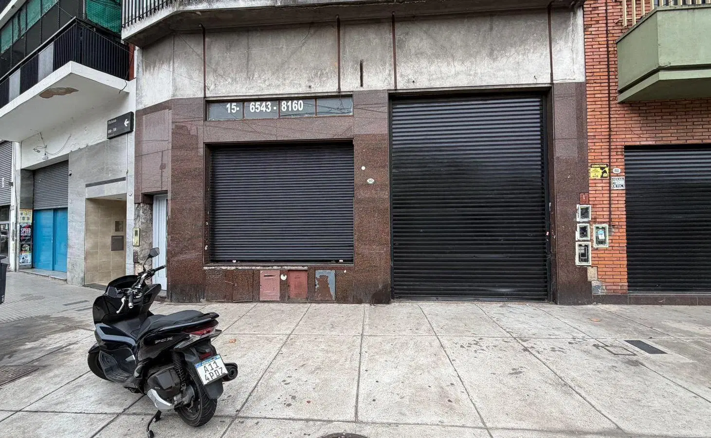 Excelente Deposito en Villa Crespo - Lote propio - 329 m2. mixtura 4. 5